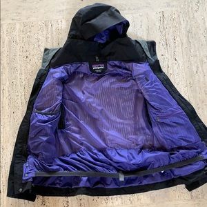 Patagonia Women’s Snow Jacket Small